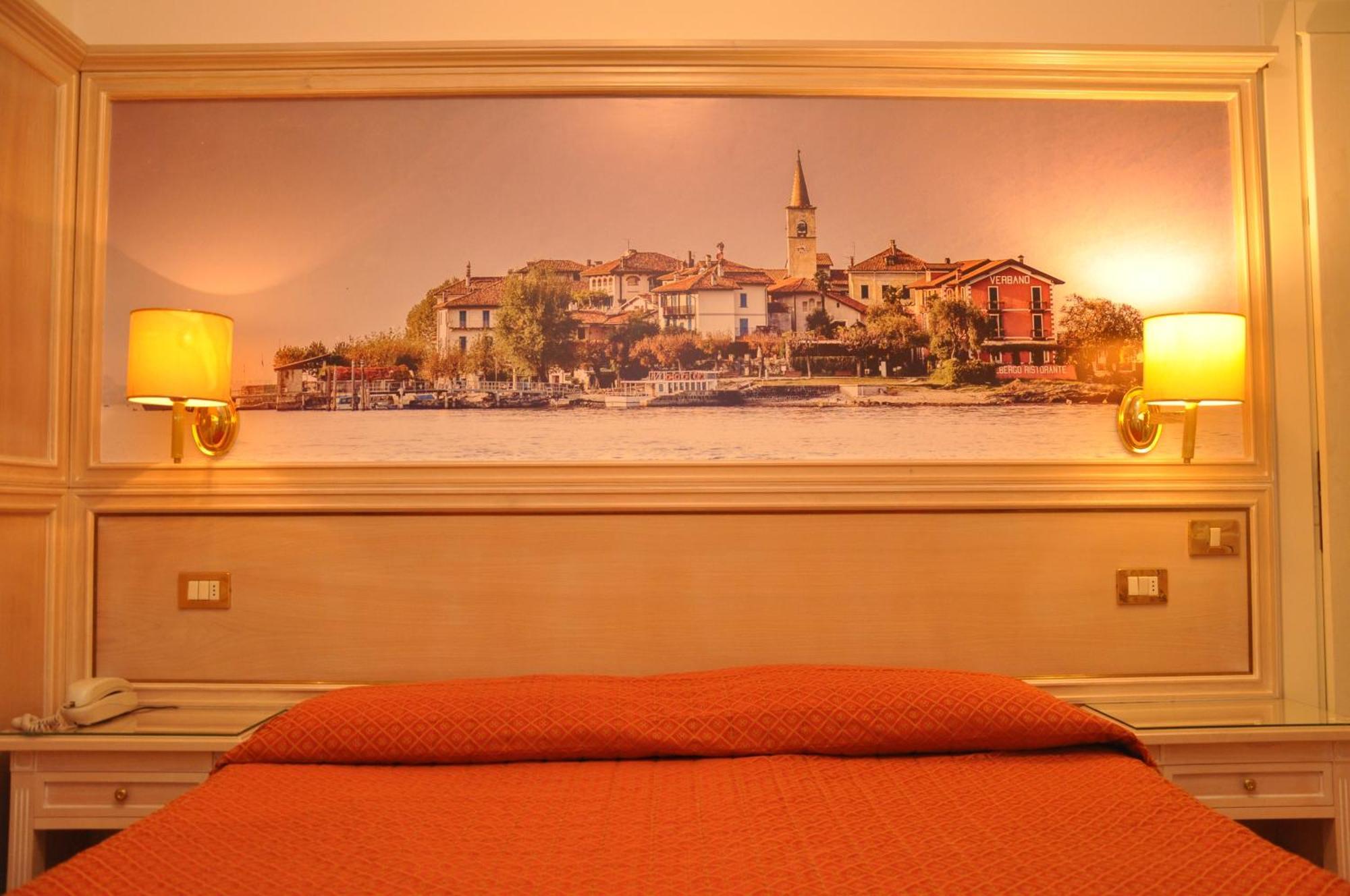 Hotel Moderno Stresa Exterior foto